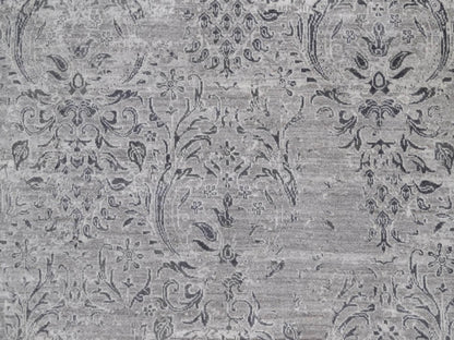 Transitional hand-knotted wool/silk rug in Gray, 5' x 6'11" — SKU O091800 (view 5)