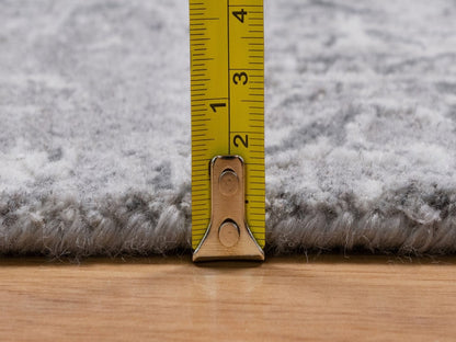 Transitional hand-knotted wool/silk rug in Gray, 5' x 6'11" — SKU O091800 (view 7)
