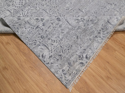 Transitional hand-knotted wool/silk rug in Gray, 7'10" x 10' — SKU O091801 (view 6)