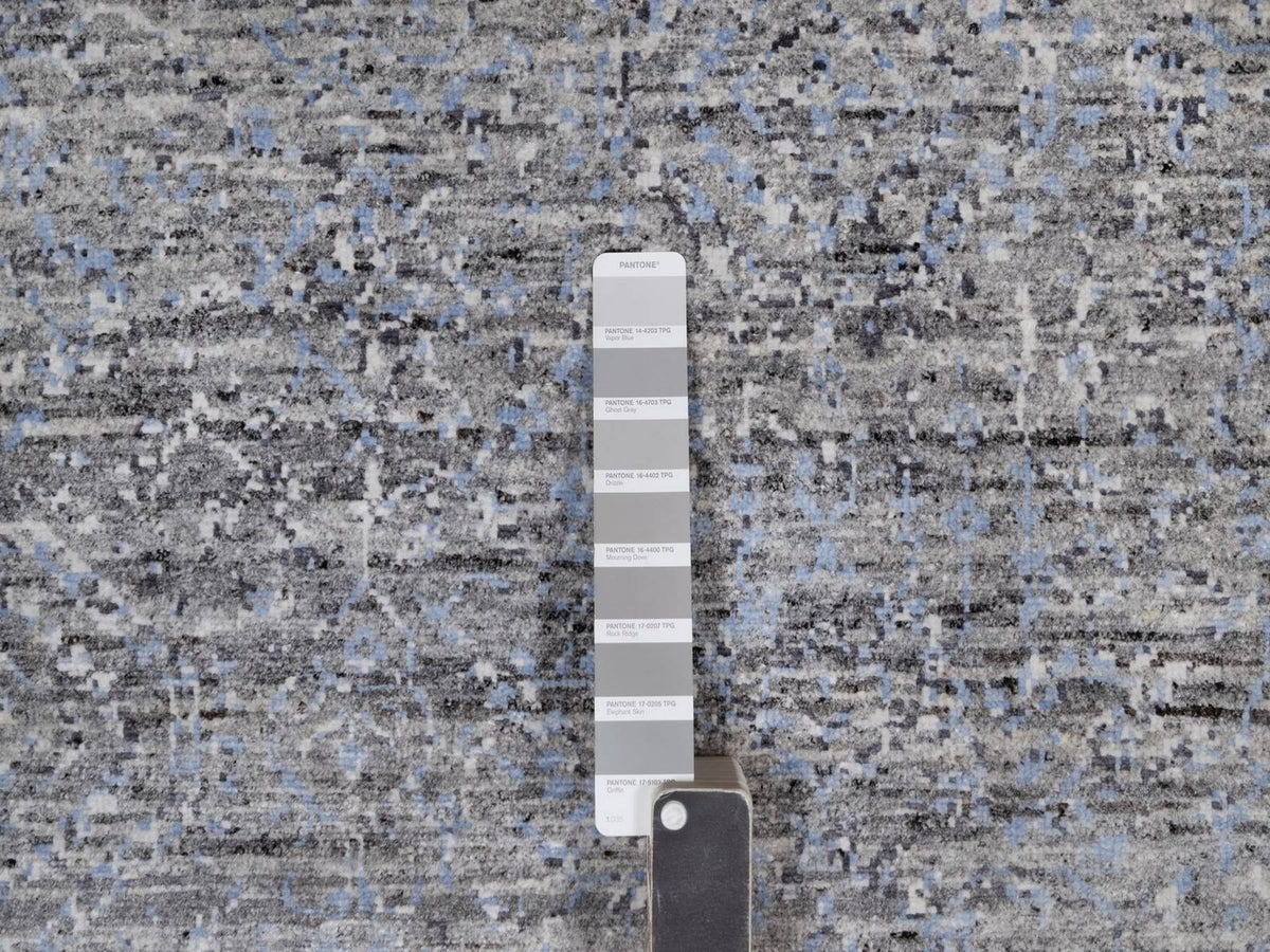 Modern / Contemporary hand-knotted wool rug in Gray, 8' x 10' — SKU O091806 (view 7)