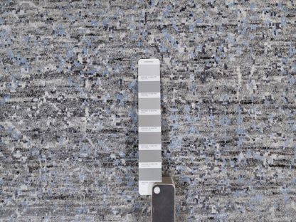 Modern / Contemporary hand-knotted wool rug in Gray, 8' x 10' — SKU O091806 (view 7)