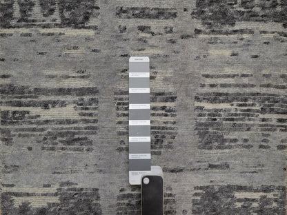 Modern / Contemporary hand-knotted wool rug in Gray, 2' x 3'1" — SKU O091811 (view 4)