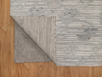 Modern / Contemporary hand-knotted wool runner in Gray, 2'6" x 6'3" — SKU O091814 (view 3)