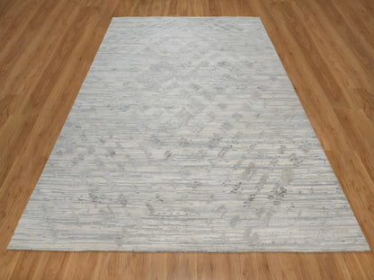 Modern / Contemporary hand-knotted wool rug in Gray, 8' x 10'2" — SKU O091819 (view 2)