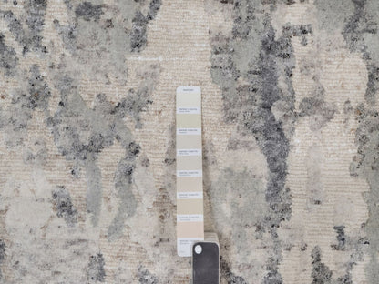 Modern / Contemporary hand-knotted wool rug in Ivory, 8' x 10' — SKU O091825 (view 7)