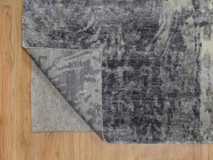 Modern / Contemporary hand-knotted wool rug in Ivory, 8'1" x 9'11" — SKU O091840 (view 4)
