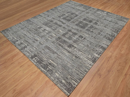 Modern / Contemporary hand-knotted wool rug in Gray, 8'1" x 10'2" — SKU O091847 (view 3)