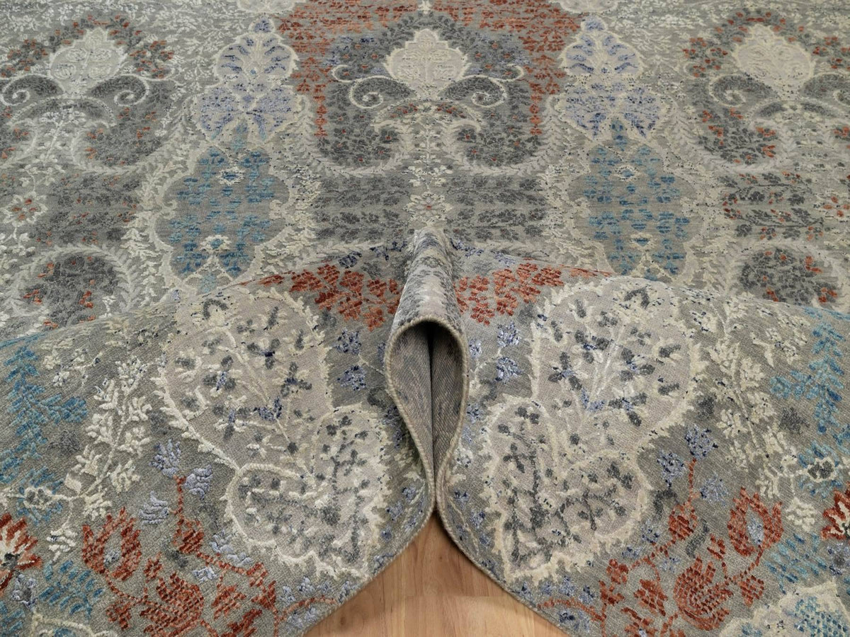 Modern / Contemporary hand-knotted wool/silk rug in Gray, 7'11" x 10'2" — SKU O091848 (view 5)