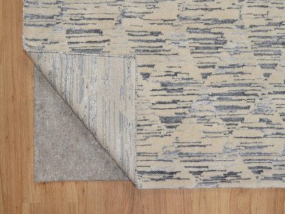 Modern / Contemporary hand-knotted wool rug in Ivory, 8'1" x 10' — SKU O091855 (view 4)