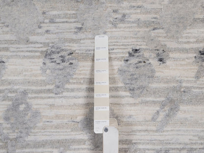 Modern / Contemporary hand-knotted wool rug in Gray, 11'11" x 15'3" — SKU O091856 (view 7)