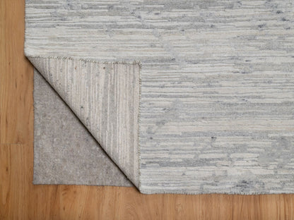 Modern / Contemporary hand-knotted wool rug in Gray, 9' x 12'1" — SKU O091859 (view 4)