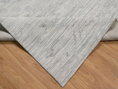 Modern / Contemporary hand-knotted wool rug in Gray, 9' x 12'1" — SKU O091859 (view 6)