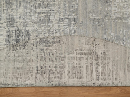 Modern / Contemporary hand-knotted wool rug in Gray, 9'11" x 9'11" — SKU O091862 (view 4)
