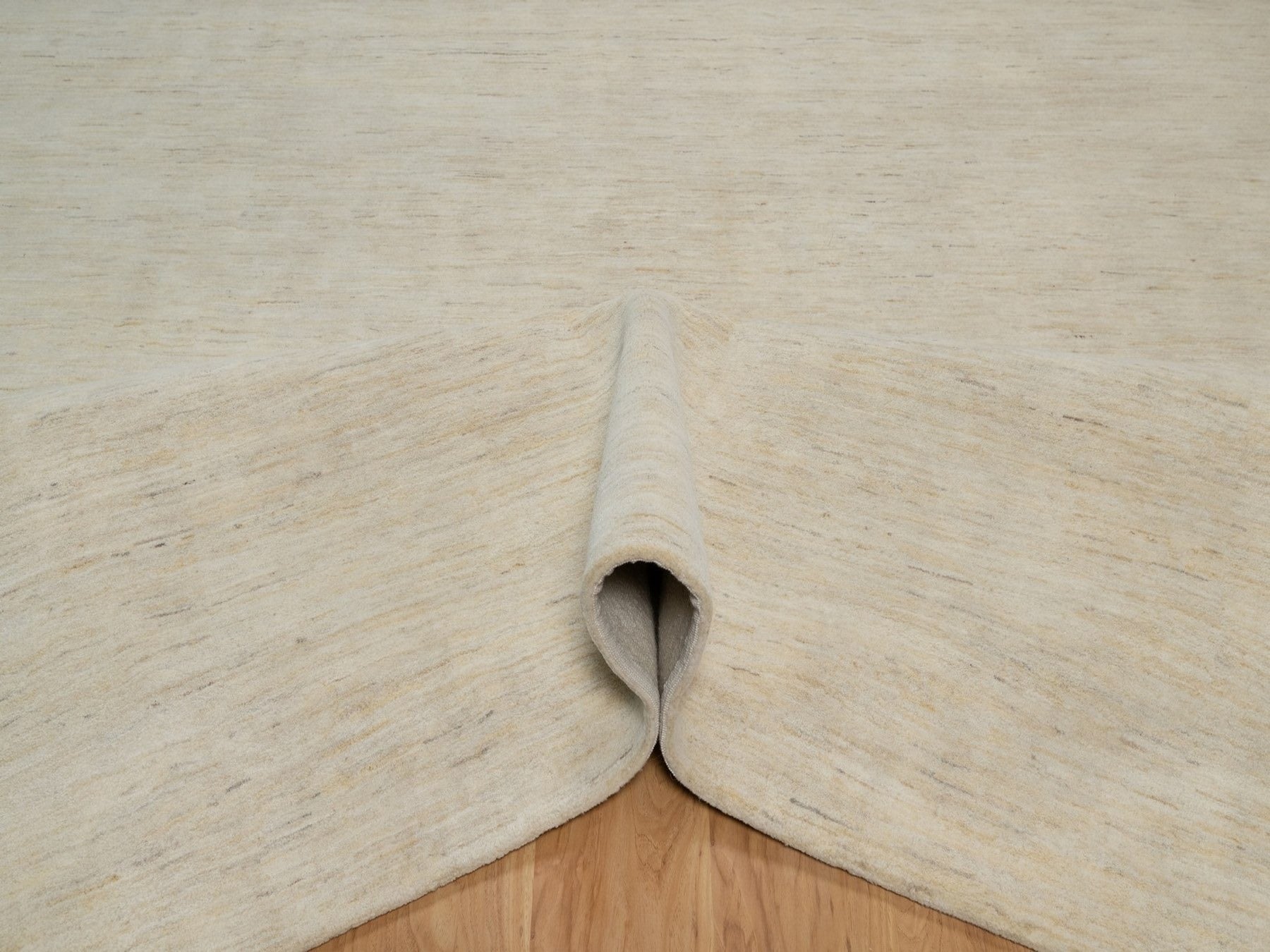 Gabbeh Modern / Contemporary hand-knotted wool rug in Ivory, 9'11" x 10'4" — SKU O091876 (view 5)