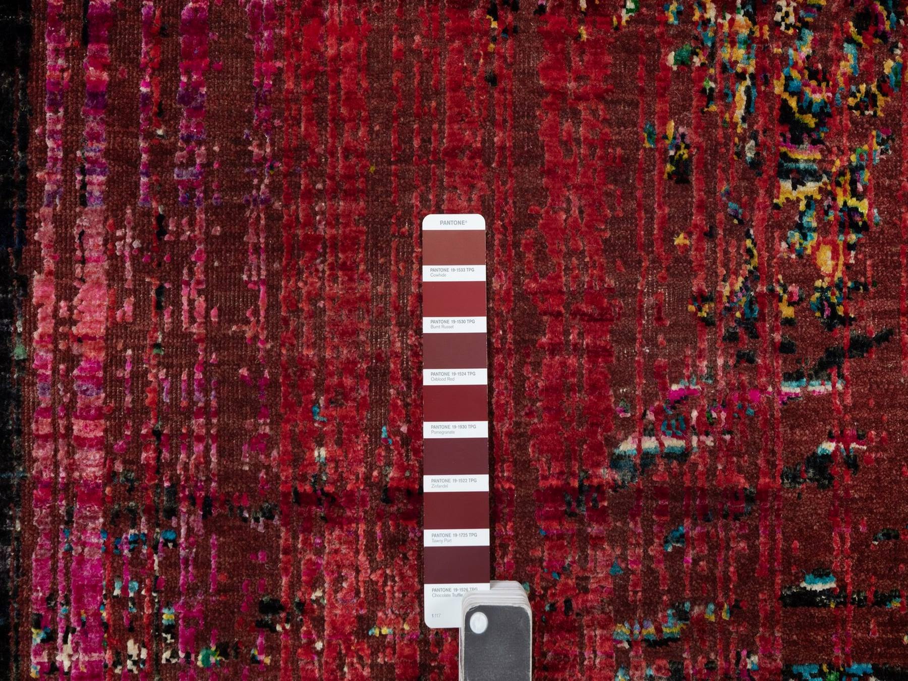 Modern / Contemporary hand-knotted wool/silk rug in Red, 8'8" x 11'11" — SKU O091893 (view 7)