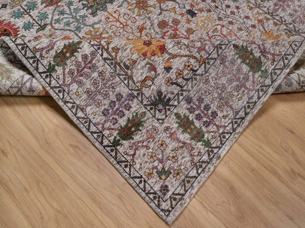 Transitional hand-knotted wool/silk rug in Ivory, 6'2" x 9'2" — SKU O091896 (view 6)