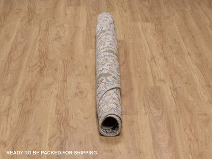 Transitional hand-knotted wool/silk rug in Ivory, 6' x 6' — SKU O091908 (view 6)