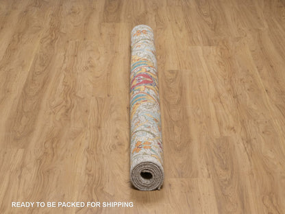 Transitional hand-knotted wool/silk rug in Ivory, 6' x 6' — SKU O091909 (view 6)