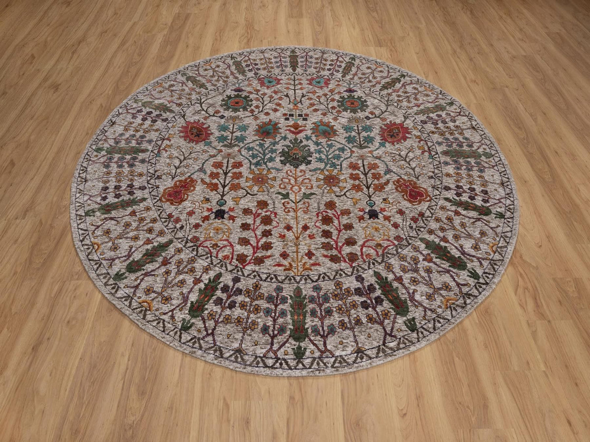 Transitional hand-knotted wool/silk rug in Ivory, 7'10" x 7'10" — SKU O091919 (view 2)