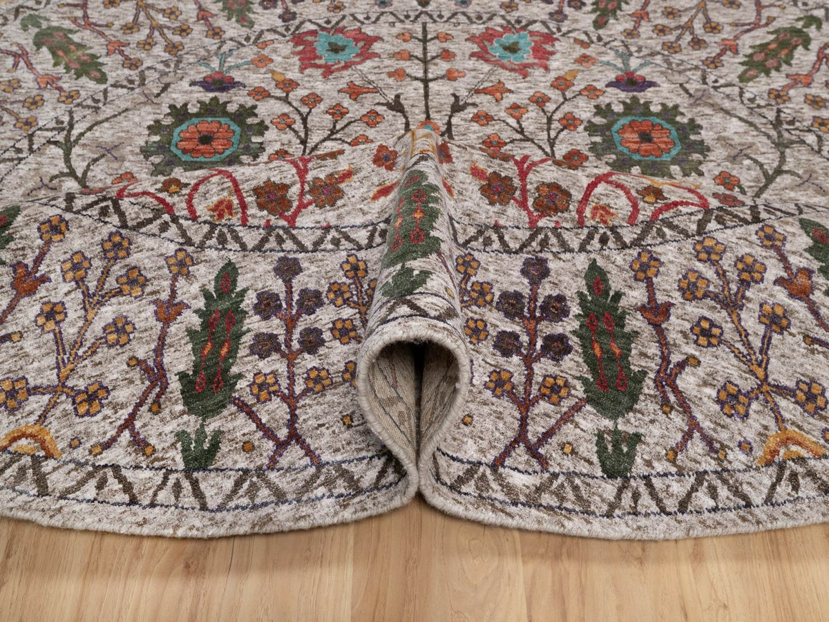 Transitional hand-knotted wool/silk rug in Ivory, 7'10" x 7'10" — SKU O091919 (view 5)