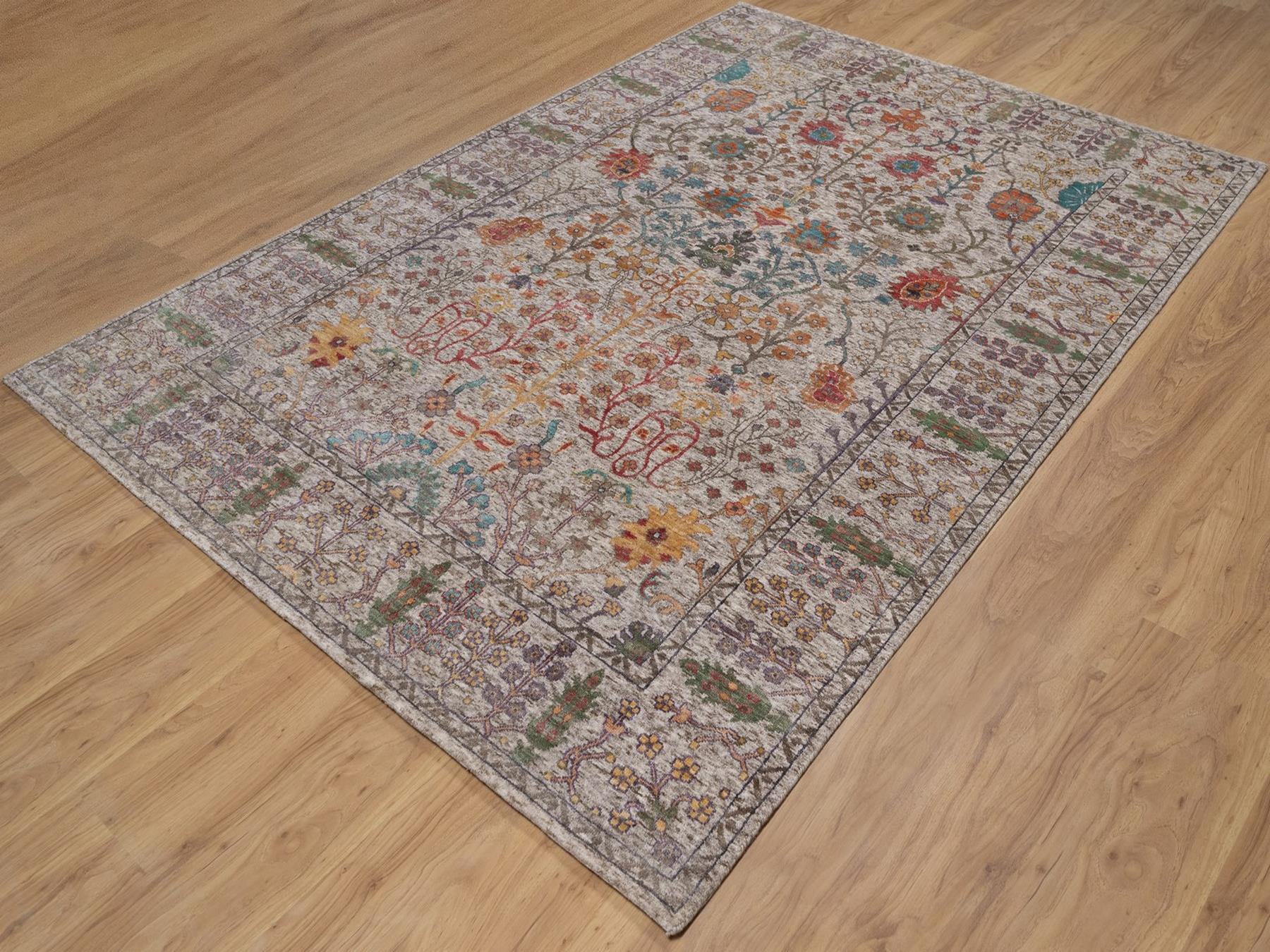 Transitional hand-knotted wool/silk rug in Ivory, 6' x 8'11" — SKU O091927 (view 3)