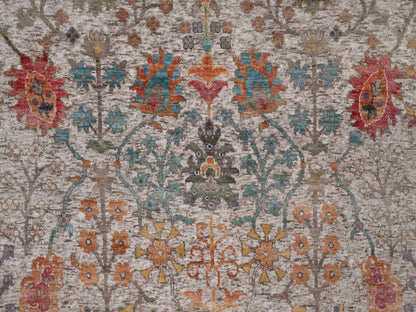 Transitional hand-knotted wool/silk rug in Ivory, 6' x 8'11" — SKU O091927 (view 8)