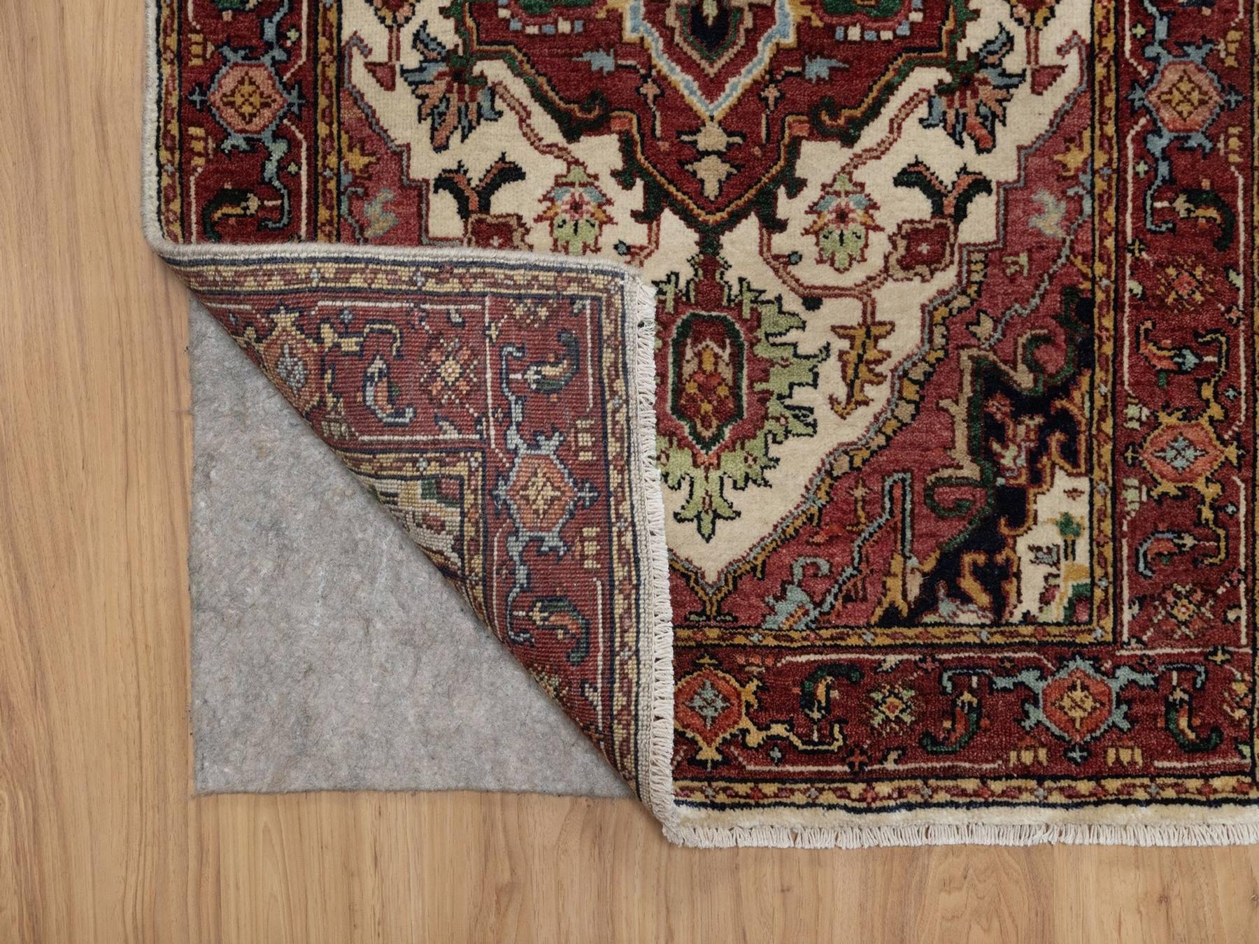 Heriz Heriz hand-knotted wool runner in Ivory & Red, 2'7" x 6'1" — SKU O091935 (view 3)