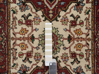 Heriz Heriz hand-knotted wool runner in Ivory & Red, 2'7" x 6'1" — SKU O091935 (view 4)