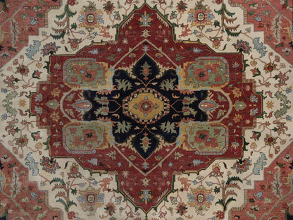 Heriz Heriz hand-knotted wool rug in Ivory & Red, 11'10" x 15'3" — SKU O091947 (view 8)