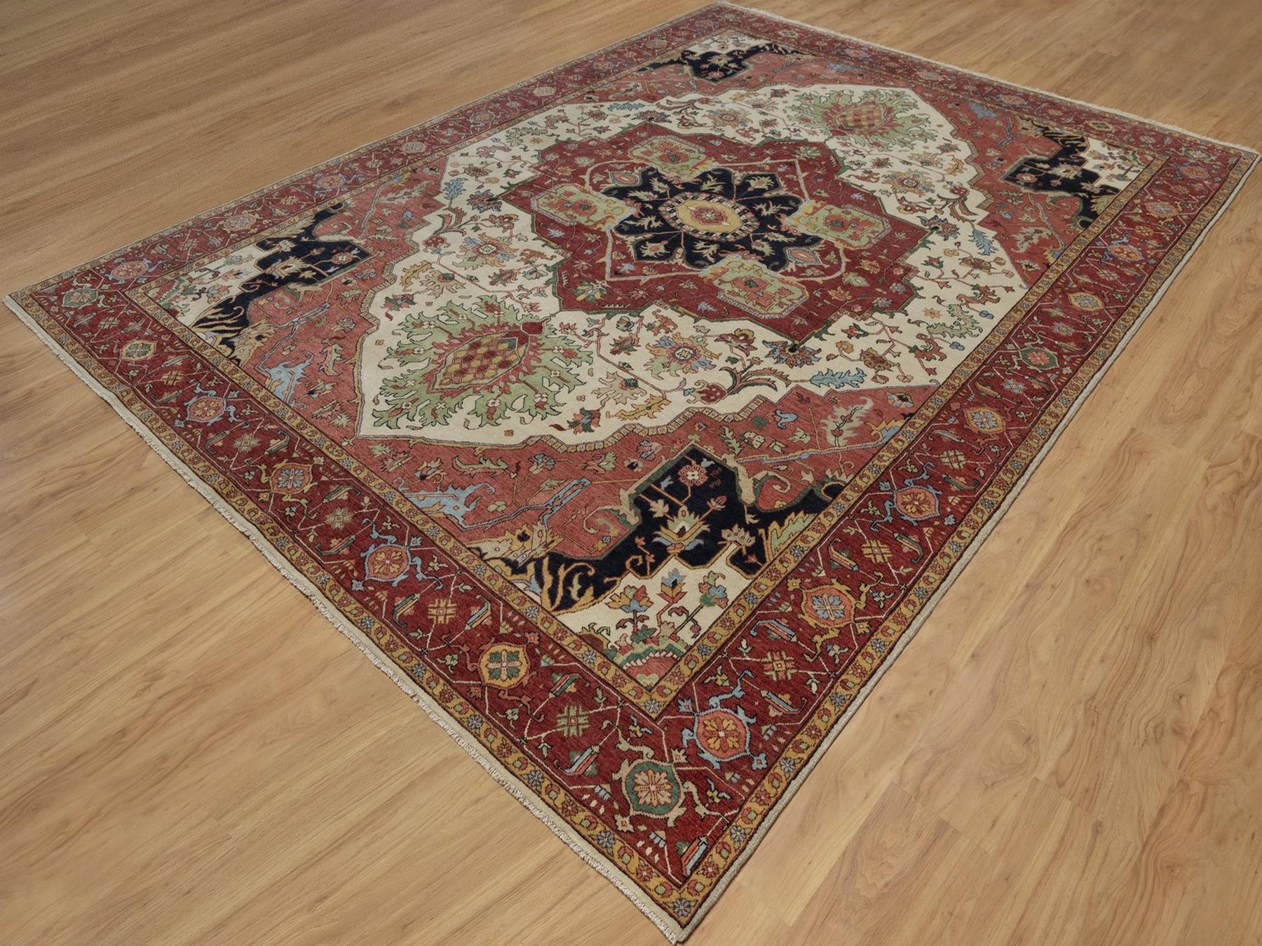 Heriz Heriz hand-knotted wool rug in Ivory & Red, 8'11" x 12'2" — SKU O091950 (view 3)