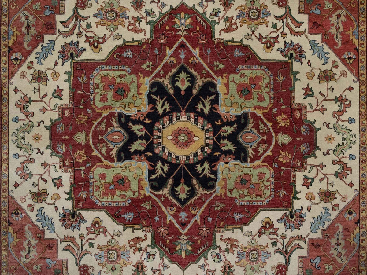 Heriz Heriz hand-knotted wool rug in Ivory & Red, 8'11" x 12'2" — SKU O091950 (view 8)