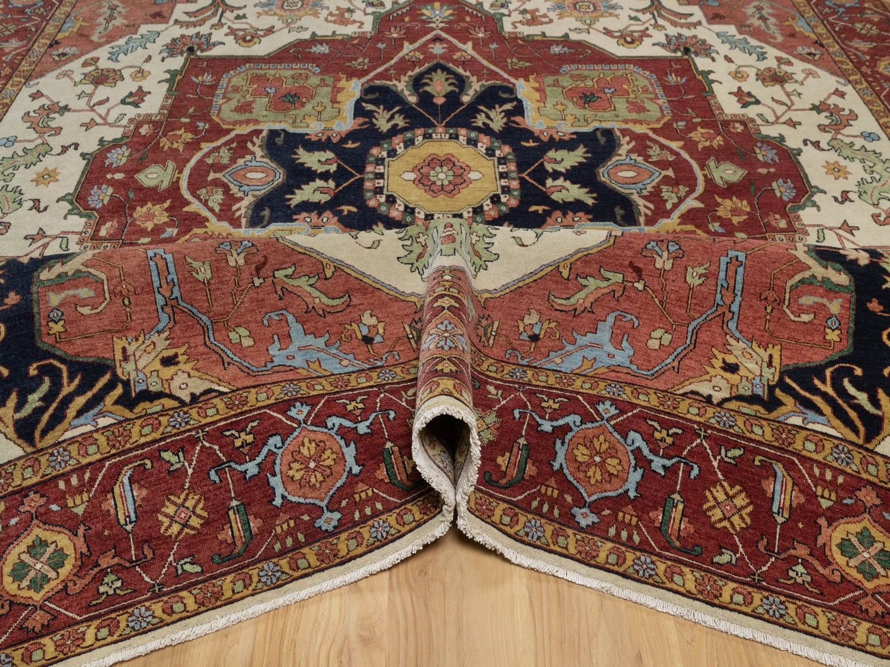 Heriz Heriz hand-knotted wool rug in Ivory & Red, 9' x 12'1" — SKU O091959 (view 5)