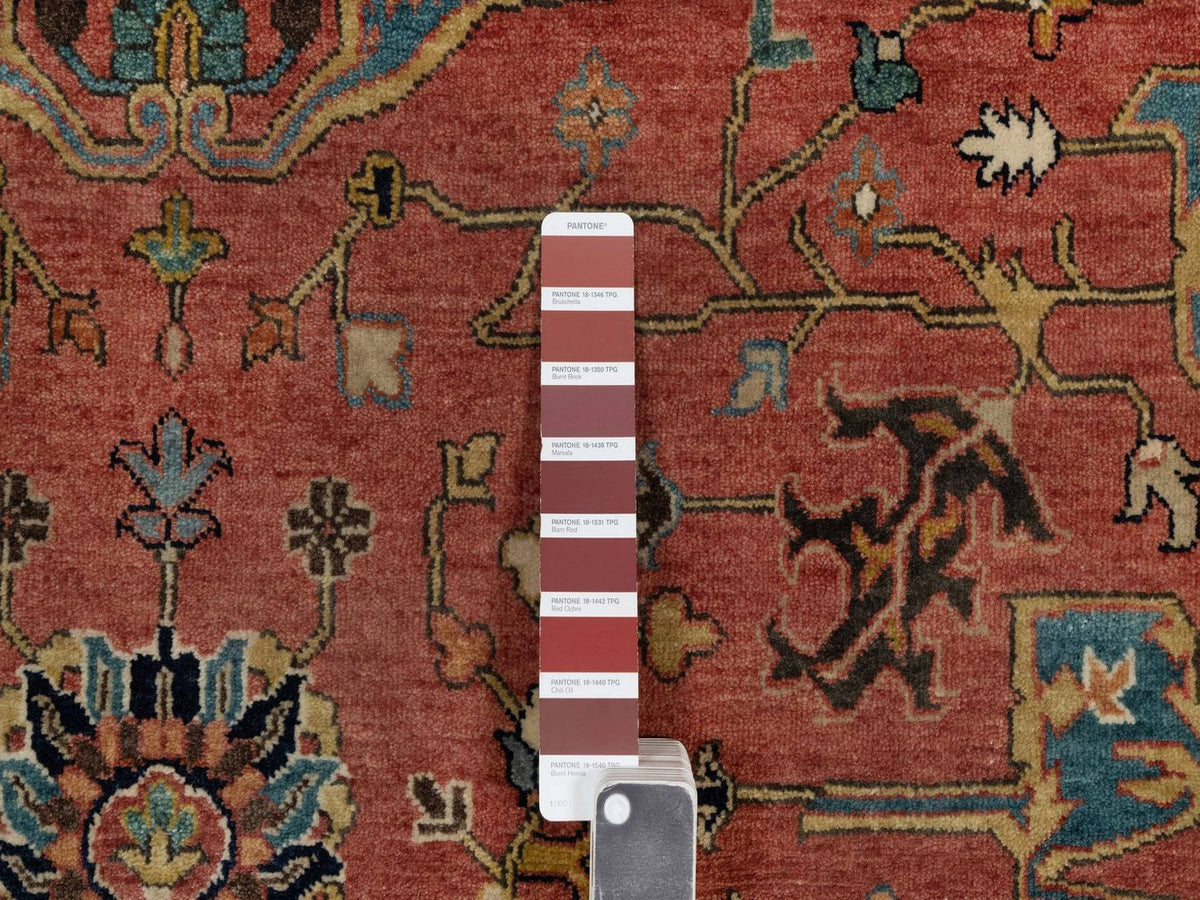 Heriz Heriz hand-knotted wool rug in Red & Gold, 7'11" x 10'2" — SKU O091960 (view 7)