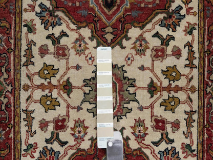 Ivory 2'7" x 10'1" Heriz Hand knotted Wool Rug - Sku: O091961