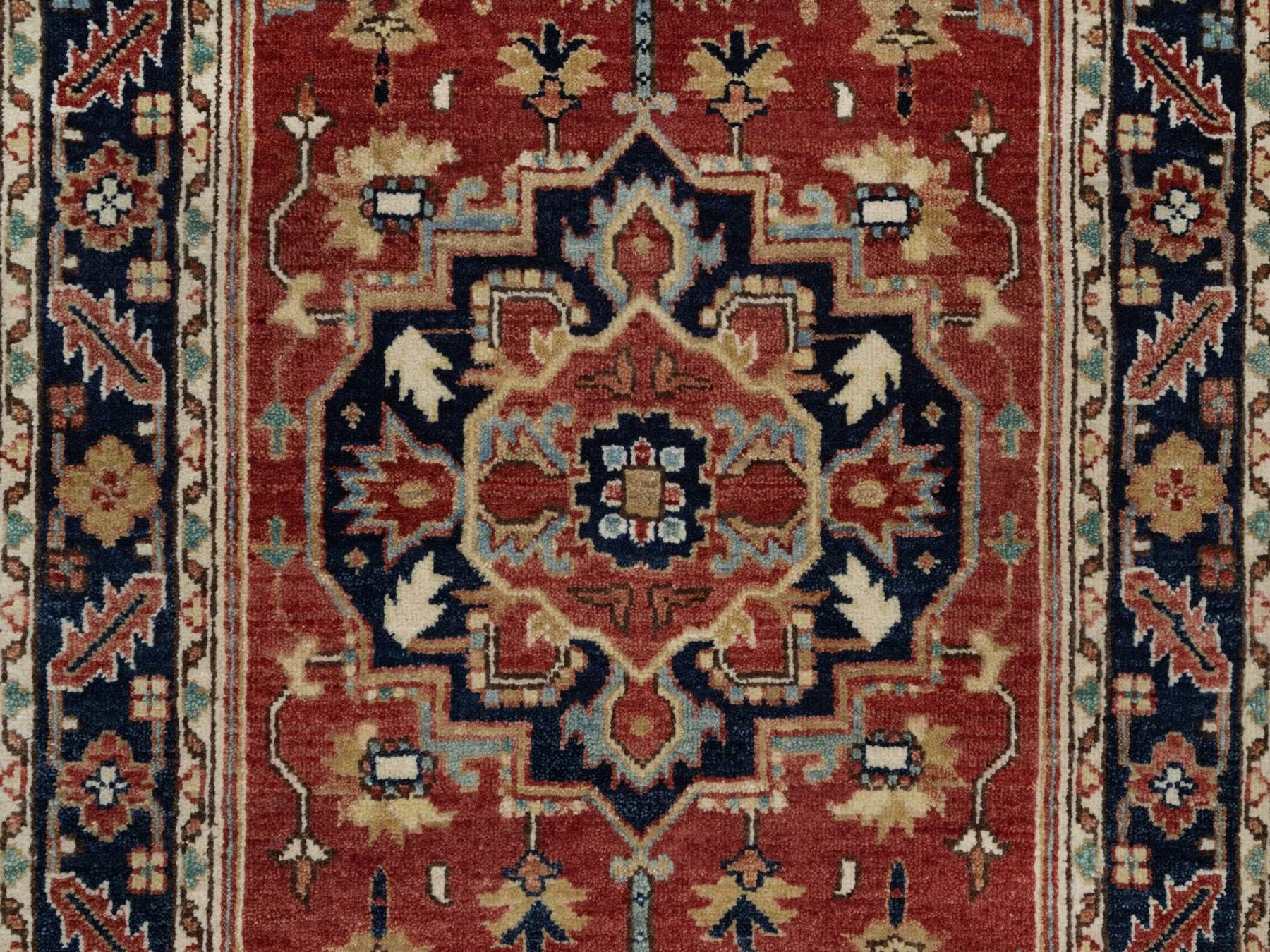 Heriz Heriz hand-knotted wool runner in Red & Navy Blue, 2'7" x 8'3" — SKU O091963 (view 5)