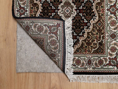 Black 2'4" x 4'9" Fine Oriental Hand knotted Wool Rug - Sku: O091966