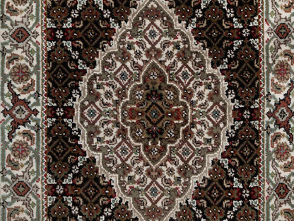Black 2'4" x 4'9" Fine Oriental Hand knotted Wool Rug - Sku: O091966