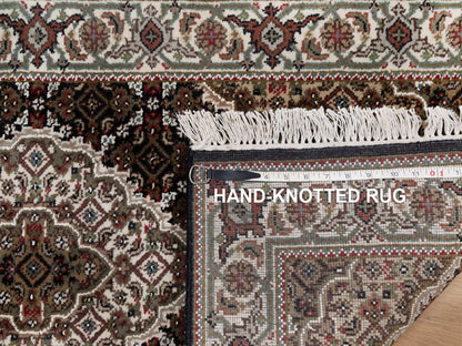 Black 2'4" x 4'9" Fine Oriental Hand knotted Wool Rug - Sku: O091966