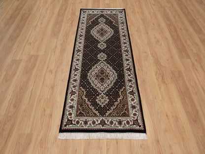 Black 2'7" x 6'9" Fine Oriental Hand knotted Wool Rug - Sku: O091967