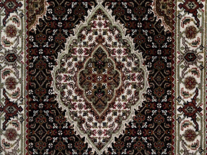 Black 2'7" x 6'9" Fine Oriental Hand knotted Wool Rug - Sku: O091967