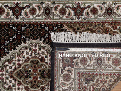 Black 2'7" x 6'9" Fine Oriental Hand knotted Wool Rug - Sku: O091967