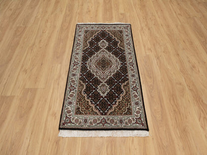 Black 2'5" x 4'8" Fine Oriental Hand knotted Wool Rug - Sku: O091969