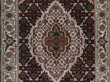 Black 2'5" x 4'8" Fine Oriental Hand knotted Wool Rug - Sku: O091969