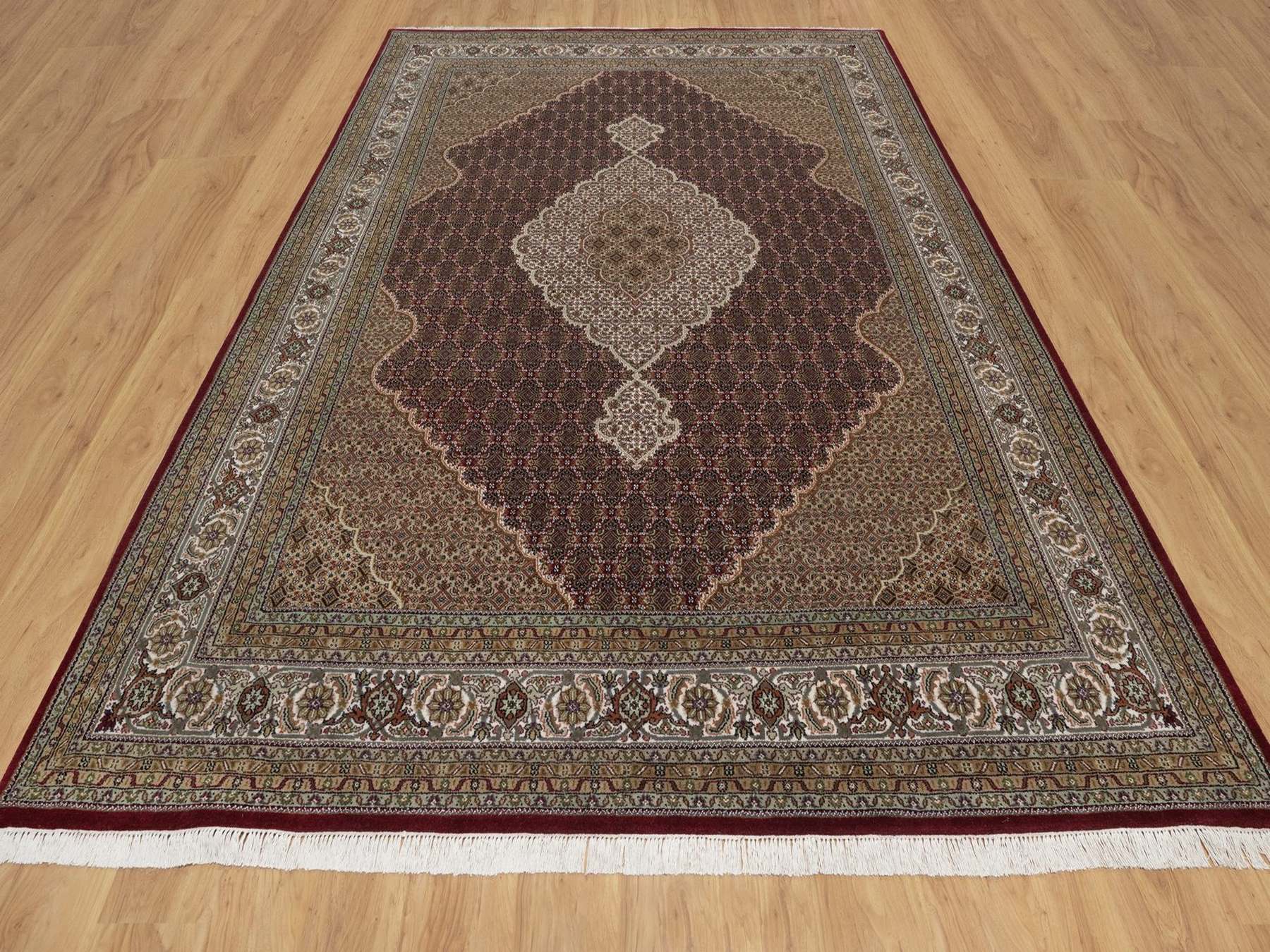Red 8'10" x 12'0" Fine Oriental Hand knotted Wool Rug - Sku: O091972