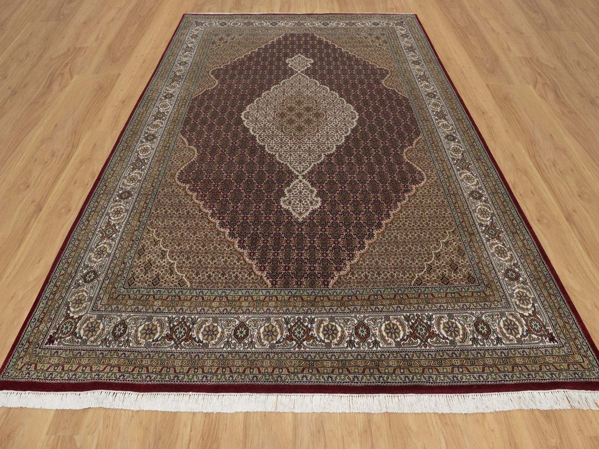 Tabriz Fine Oriental hand-knotted wool rug in Red & Ivory, 8'10" x 12' — SKU O091972 (view 2)