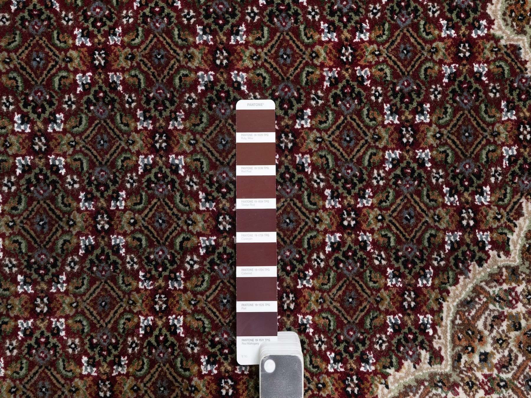 Tabriz Fine Oriental hand-knotted wool rug in Red & Ivory, 8'10" x 12' — SKU O091972 (view 7)