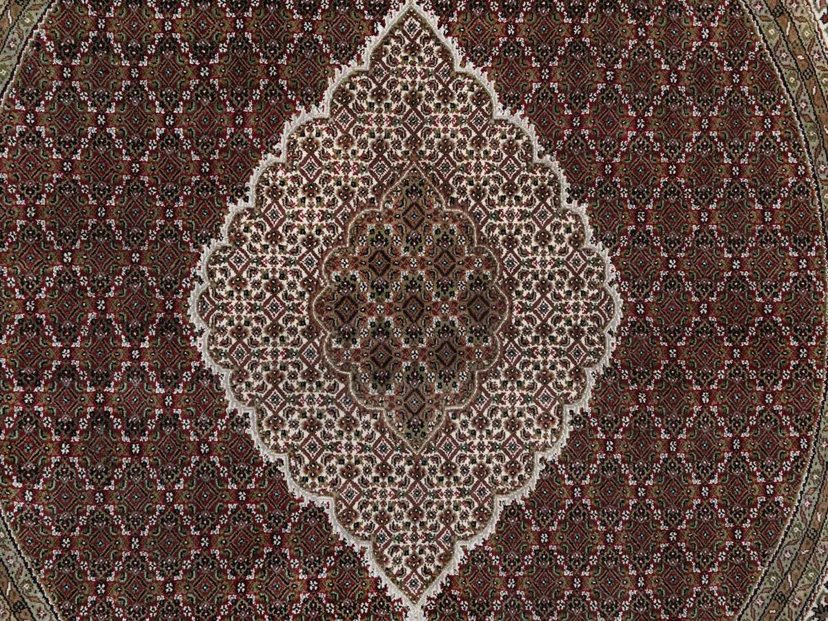 Tabriz Fine Oriental hand-knotted wool rug in Red & Ivory, 8' x 8' — SKU O091982 (view 8)