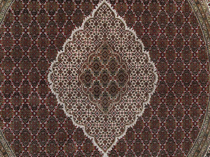 Tabriz Fine Oriental hand-knotted wool rug in Red & Ivory, 8' x 8' — SKU O091982 (view 8)