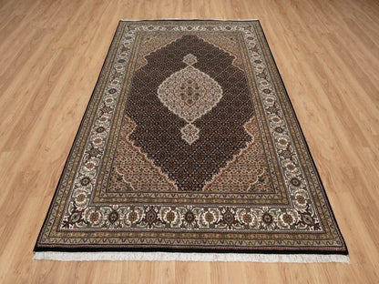 Black 6'0" x 9'1" Fine Oriental Hand knotted Wool Rug - Sku: O091983