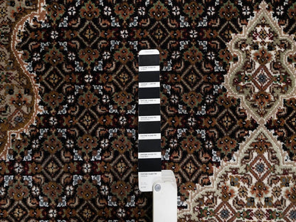 Black 6'0" x 9'1" Fine Oriental Hand knotted Wool Rug - Sku: O091983